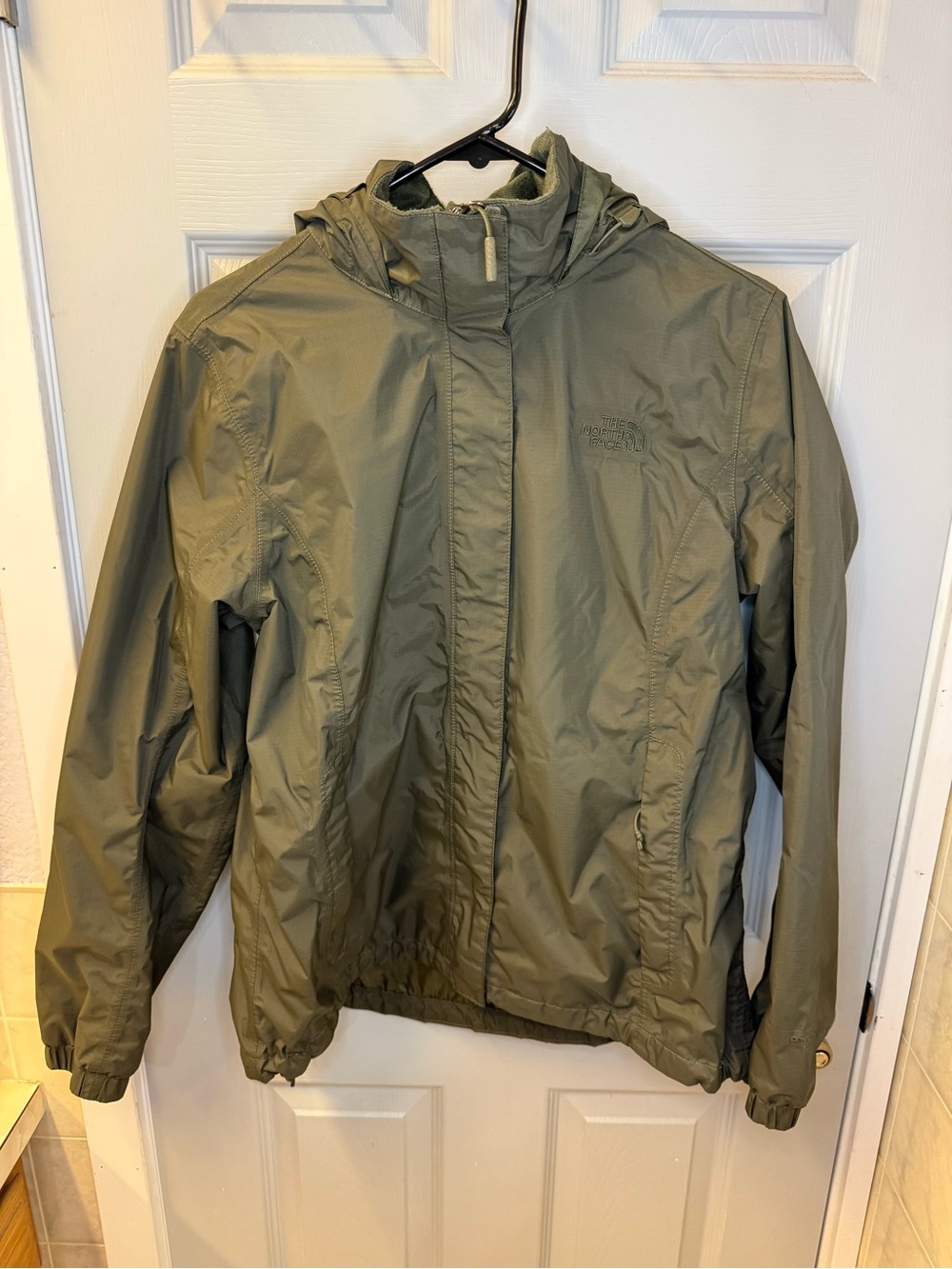 THE NORTH FACE- Women's Olive Green Hooded Rain Jacket